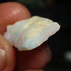 10 carats Coober pedy rough opal - 4