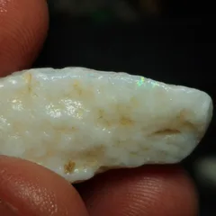 15 Carats Coober pedy opal rough - 4