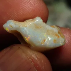 10.5 Carats Coober pedy opal rough - 2