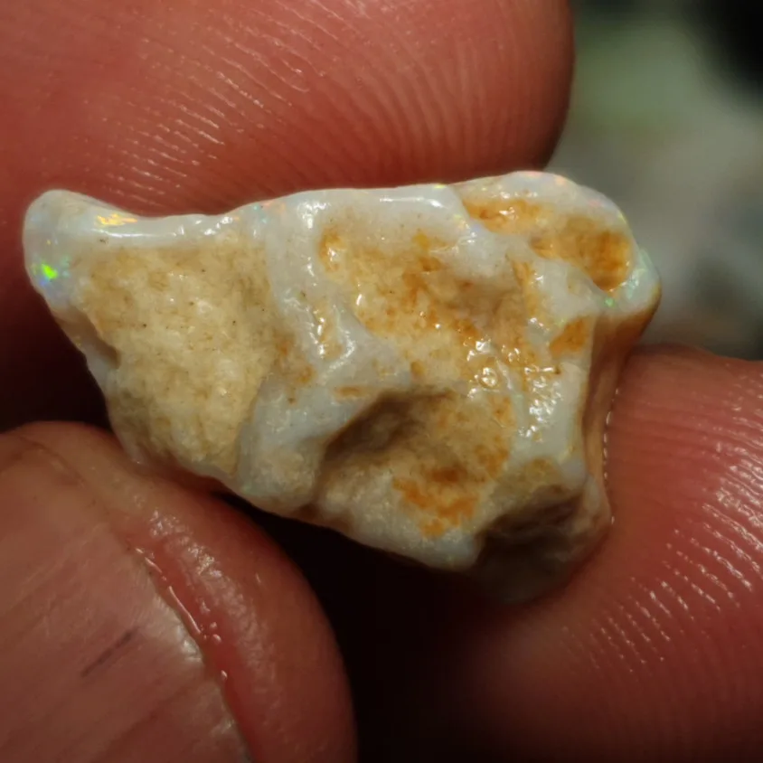 10.5 Carats Coober pedy opal rough - 3