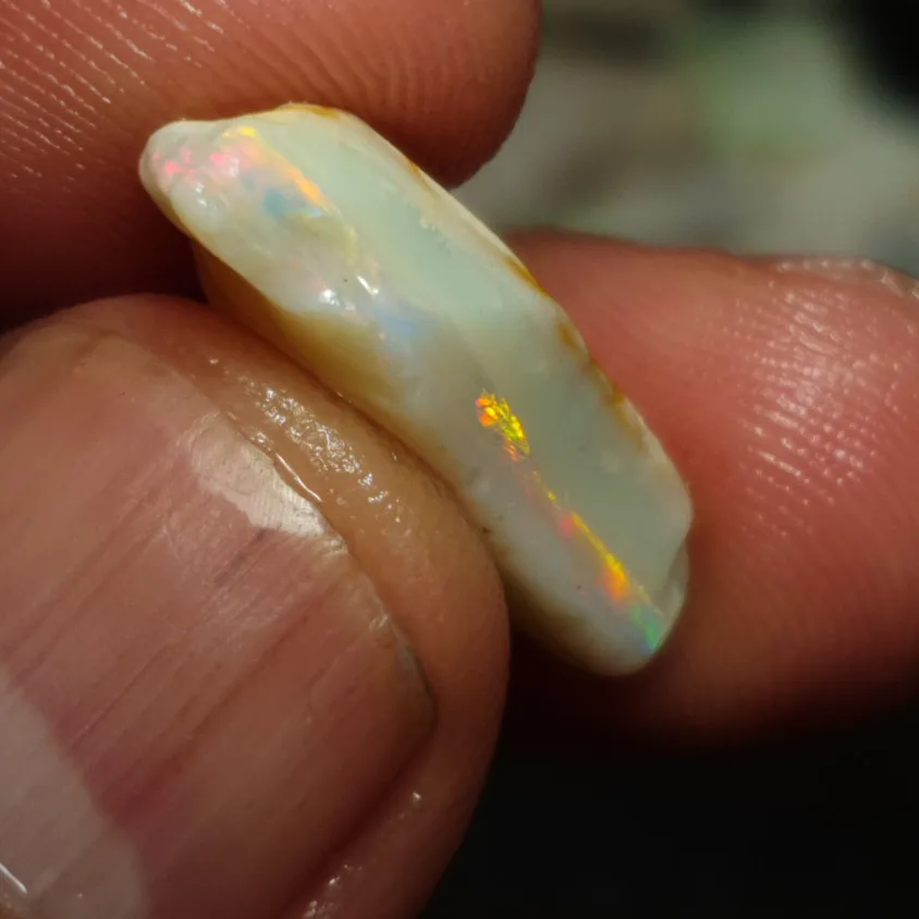 9.85 Carats Coober pedy opal rough - 4