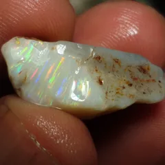 13.9 Carats Coober pedy opal rough - 1