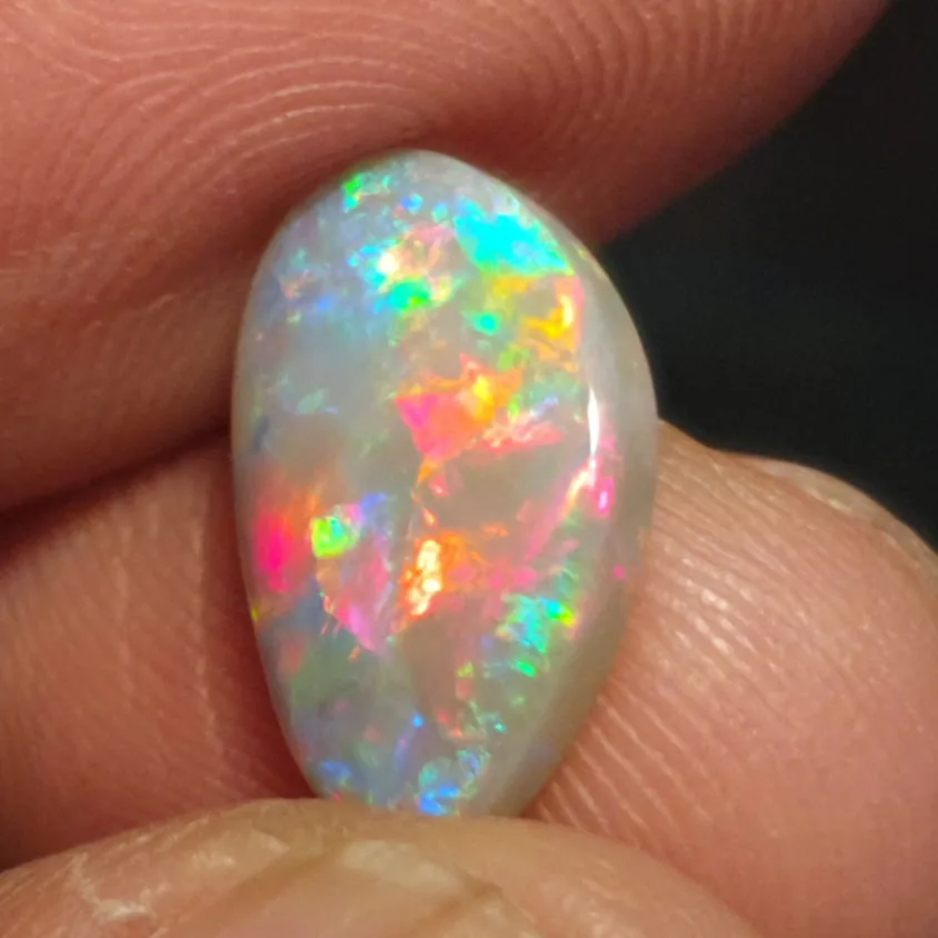 3.03 carats Lightning ridge opal - 5