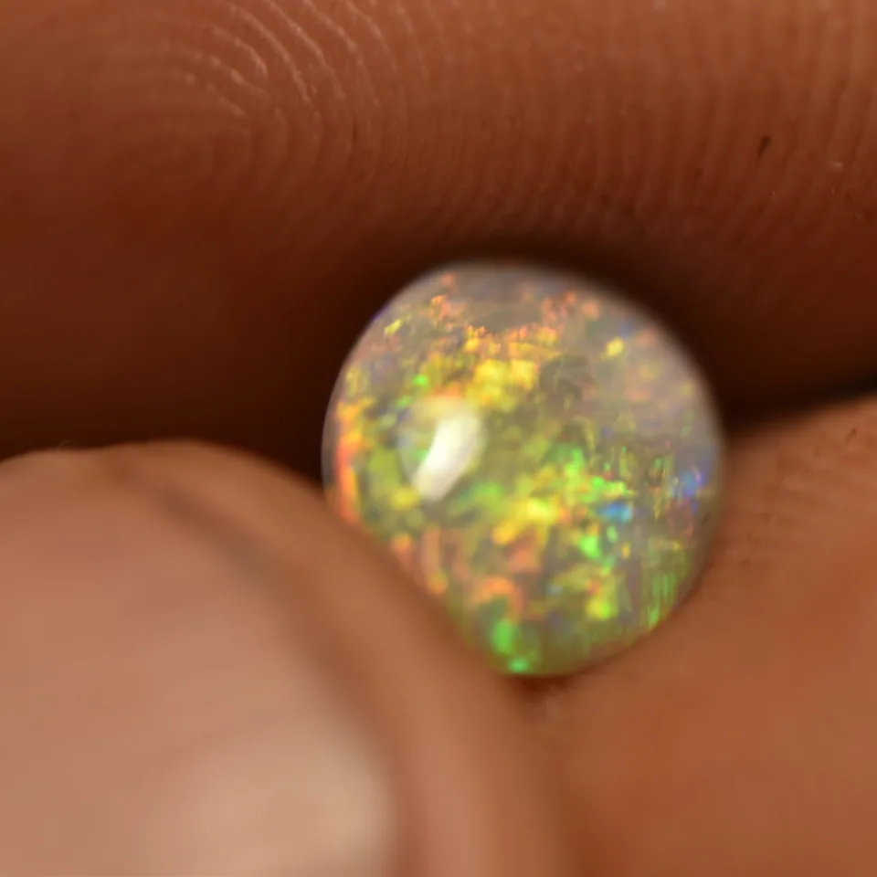 1.1 carats Lightning ridge opal - 2