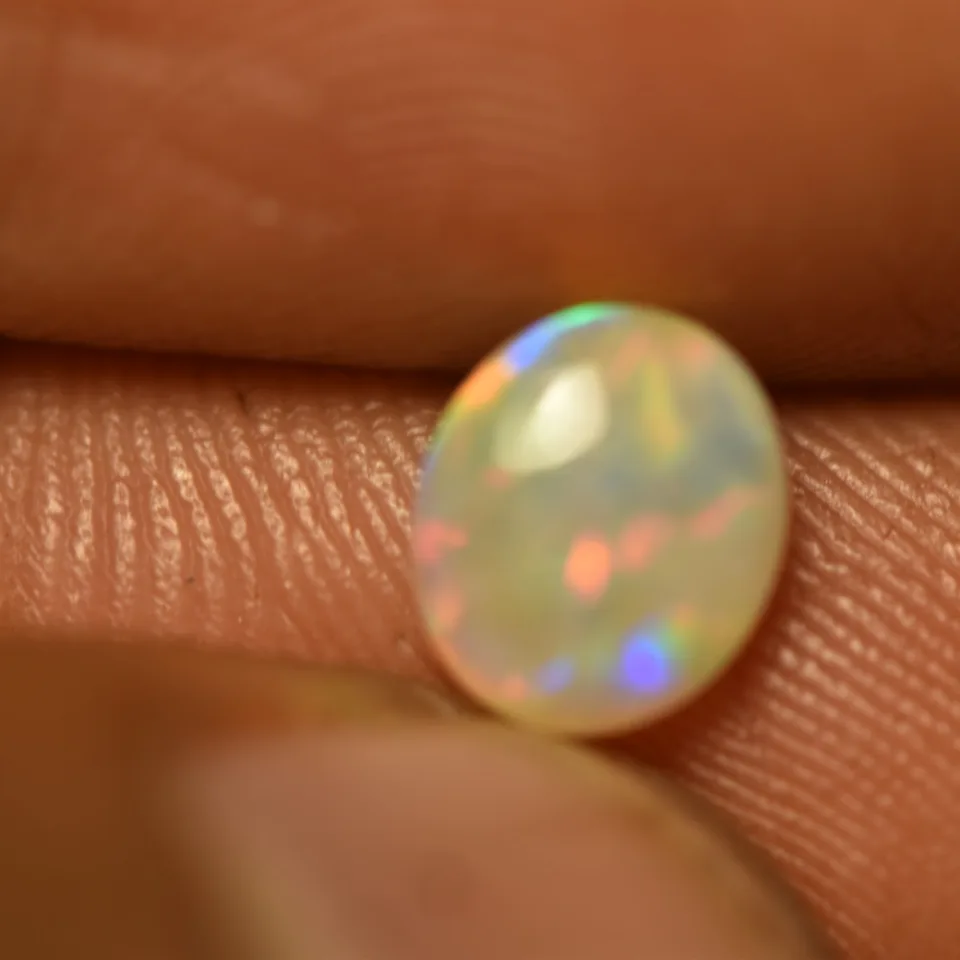 0.95 carats Lightning ridge opal - 2
