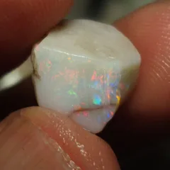 8.5 Carats Coober Pedy Rough Opal Parcel - 3