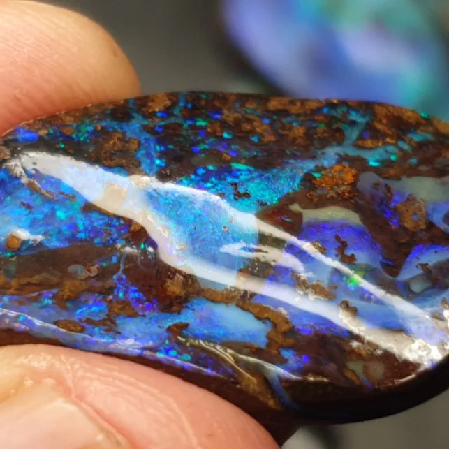 28 Carats Boulder Opal - 2