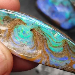 32 Carats Boulder Opal - 6