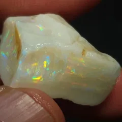 38.5 Carats Coober Pedy Rough Opal - 1
