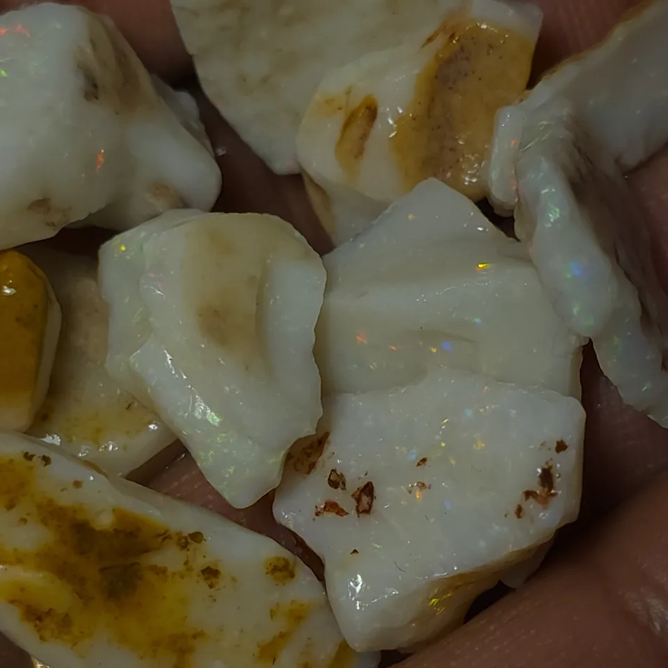 Coober Pedy Opal Rough parcel - 3