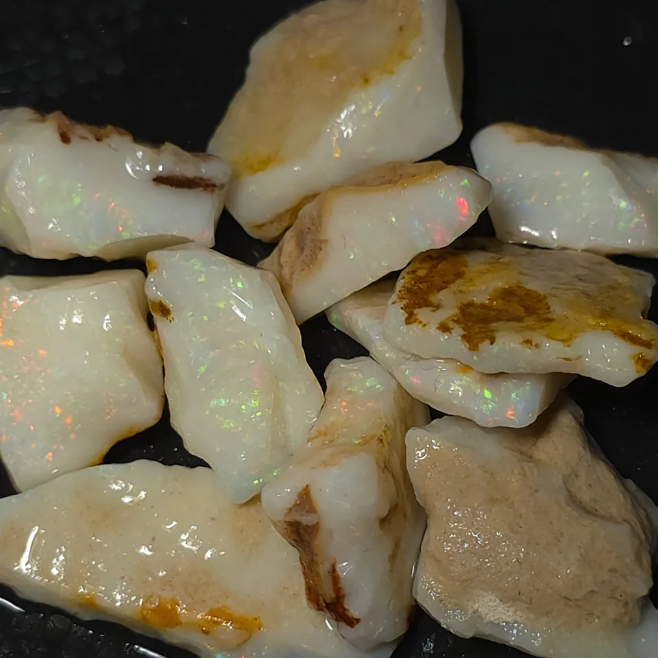 Coober Pedy Opal Rough parcel - 7