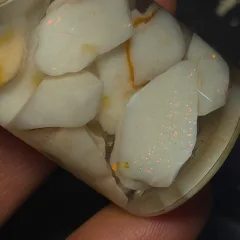 75 Carats Coober Pedy Opal Rough  - 5