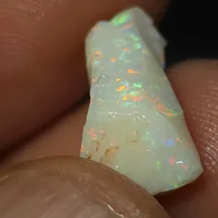 6.3 carats Coober Pedy Opal Rough stone - 8