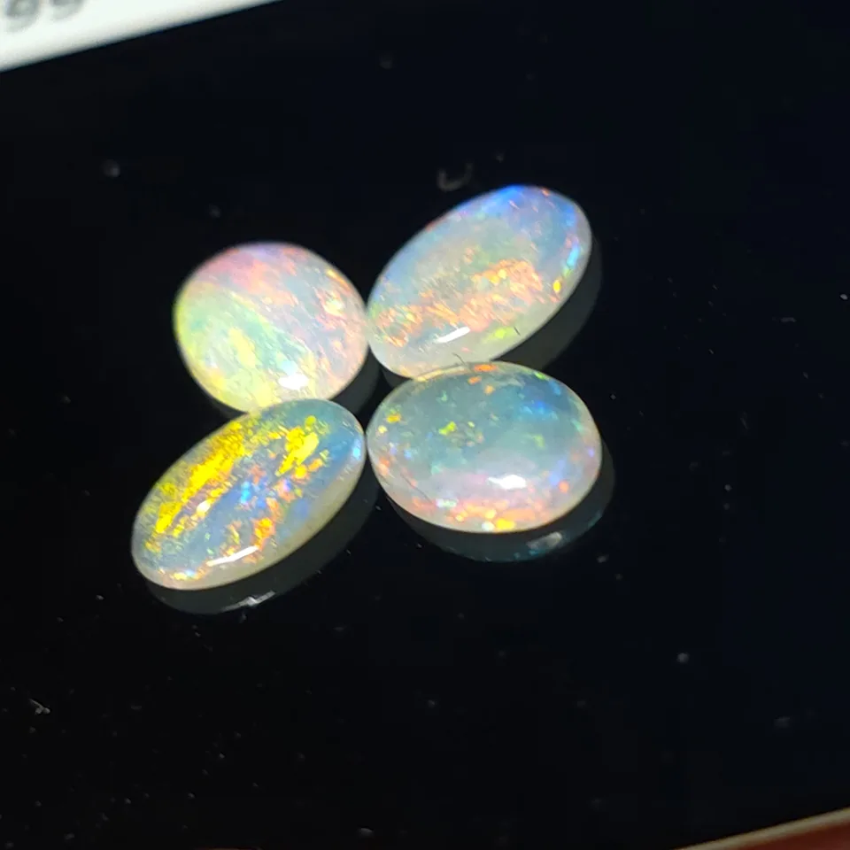 Coober Pedy unset Opal  - 4