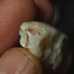 27.7 Carats Coober Pedy Opal Rough  - 4