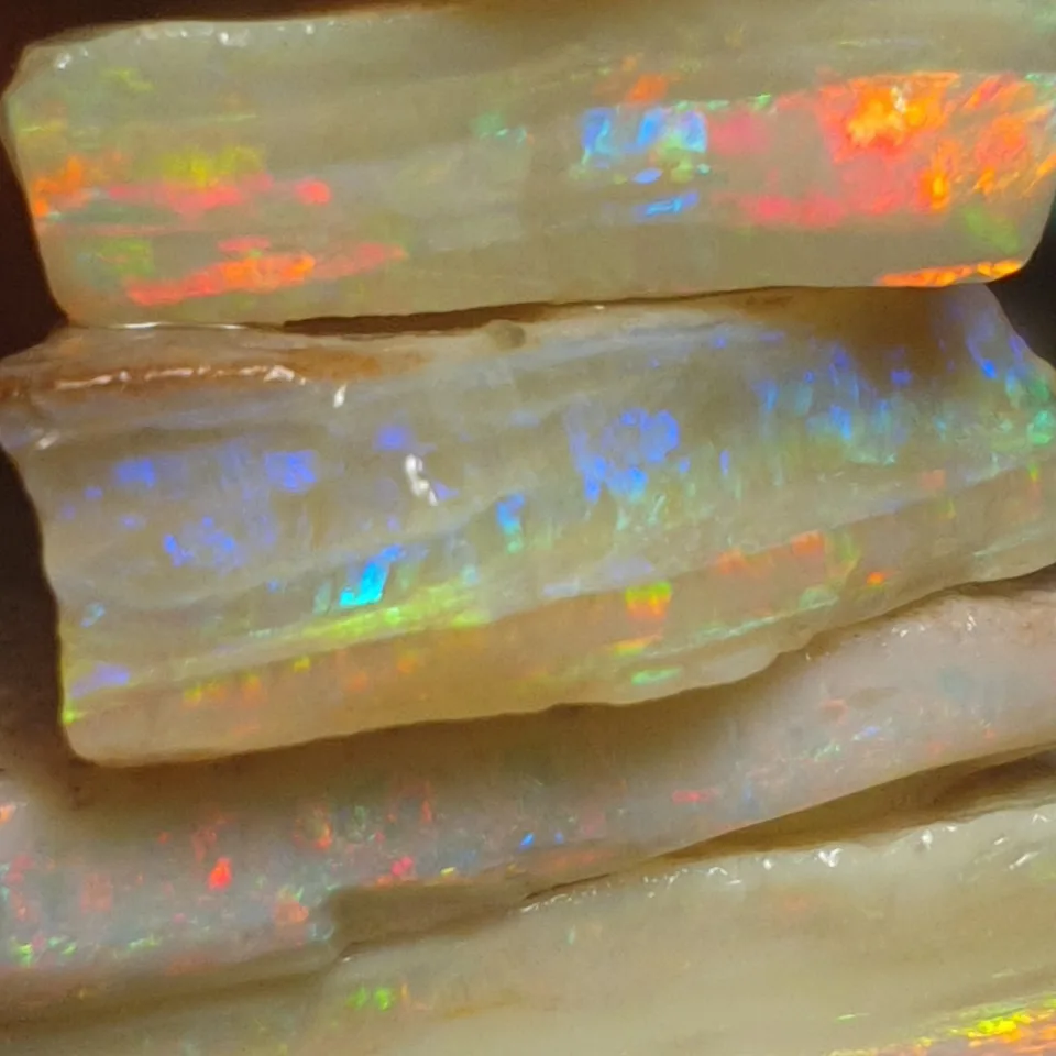 111 Carats Mintabie Rough Opal - 3