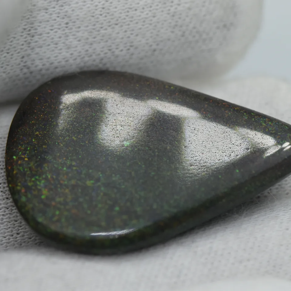 27 Carats Andmooka Matrix Opal - 7