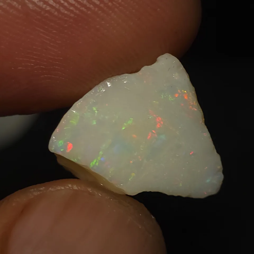 8.65 Carats Coober Pedy Opal Rough stone - 5