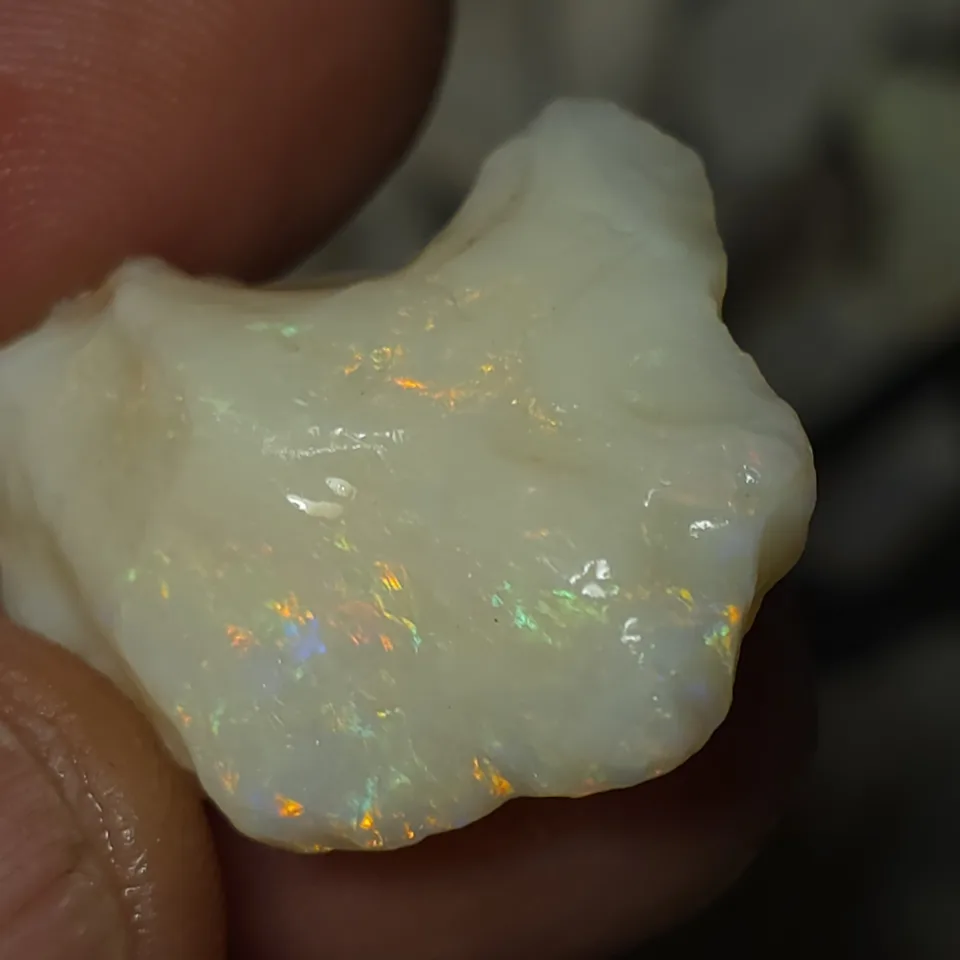 25.6 Carats Coober Pedy Opal Rough stone  - 9