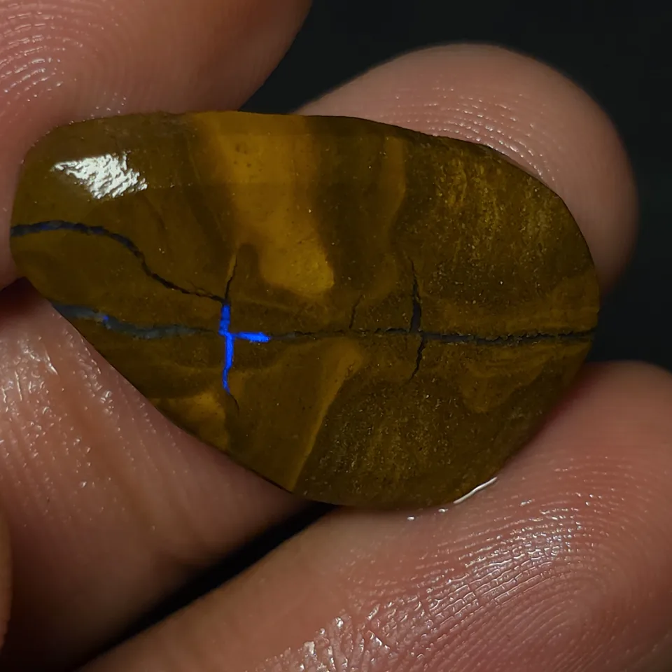 Australian Boulder opal rub - 2