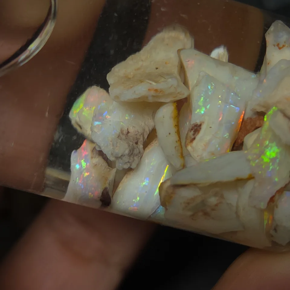 Coober pedy rough Opal