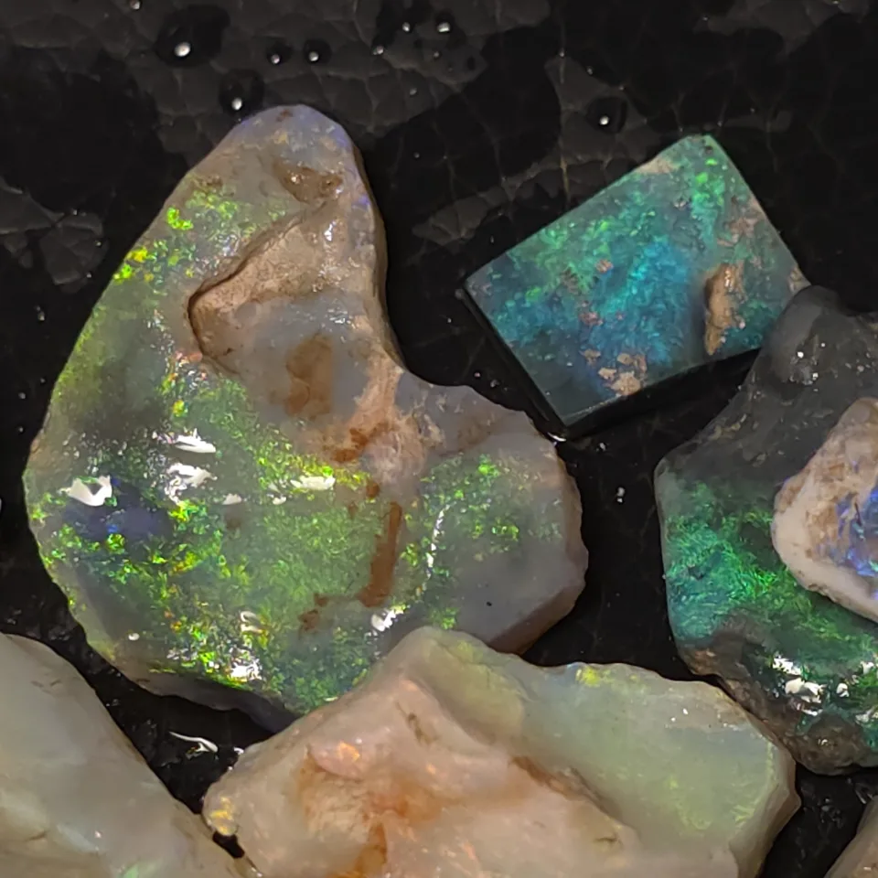 75 Carats Lightning ridge rubs - 4