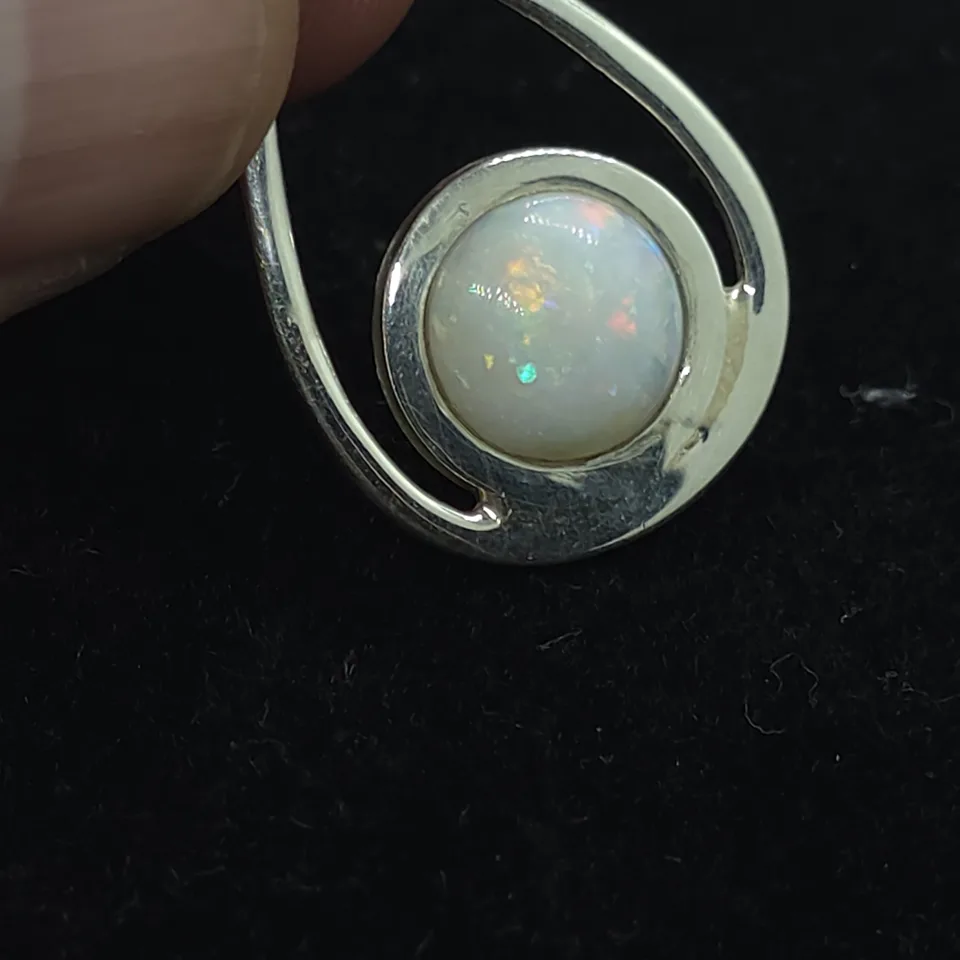 Coober Pedy Opal Pendant - 7