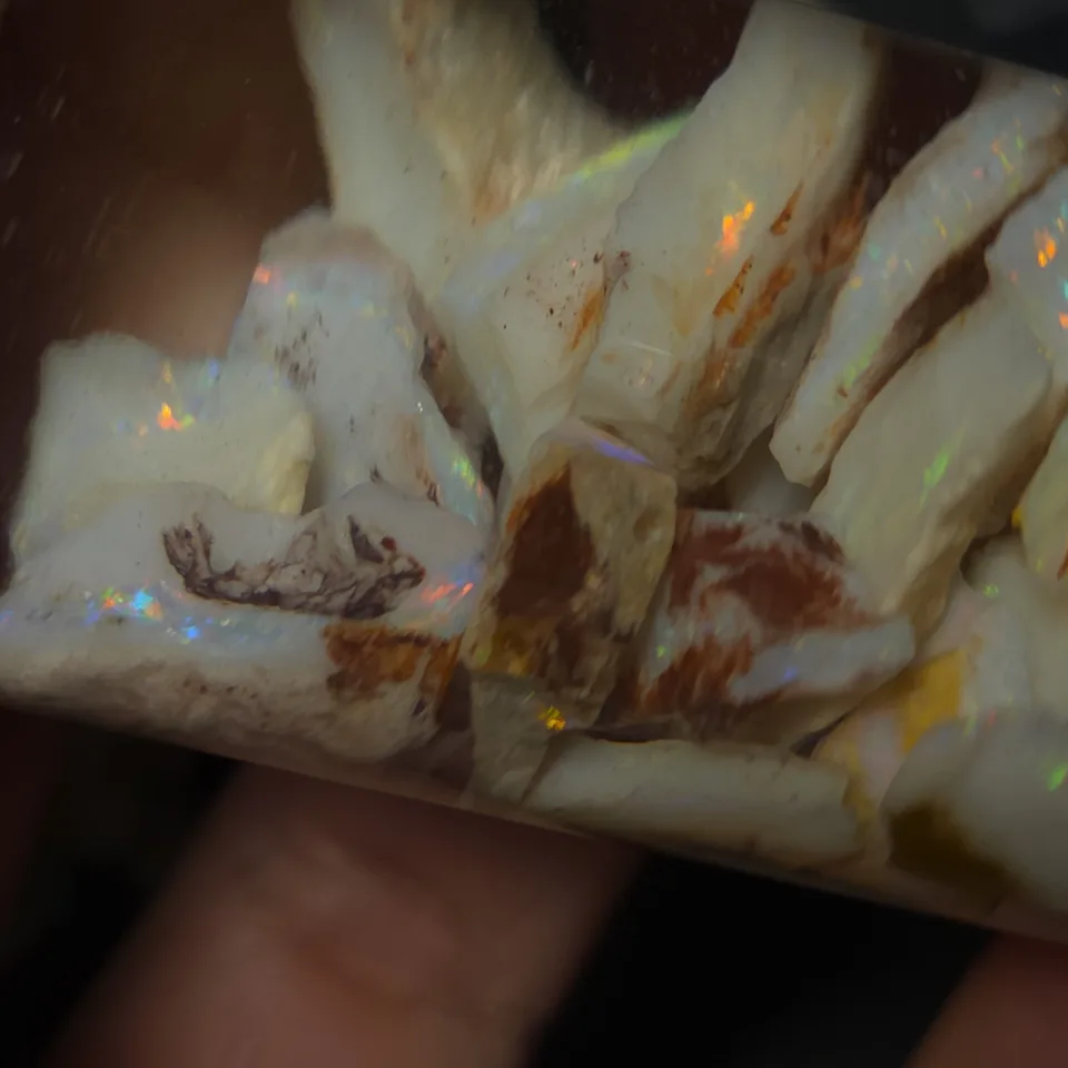 Coober pedy rough Opal
