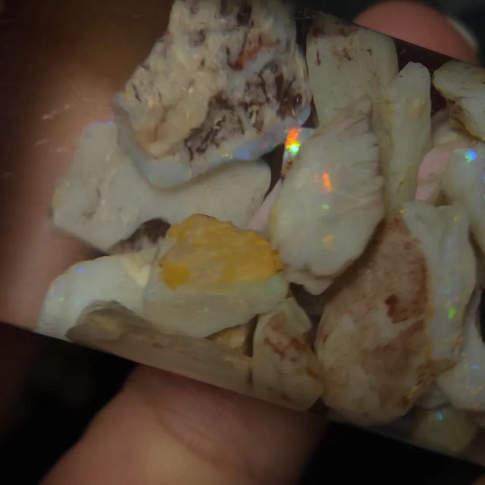 Coober pedy rough Opal - 4