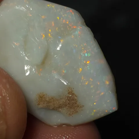 21.3 carats Coober Pedy Opal Rough 