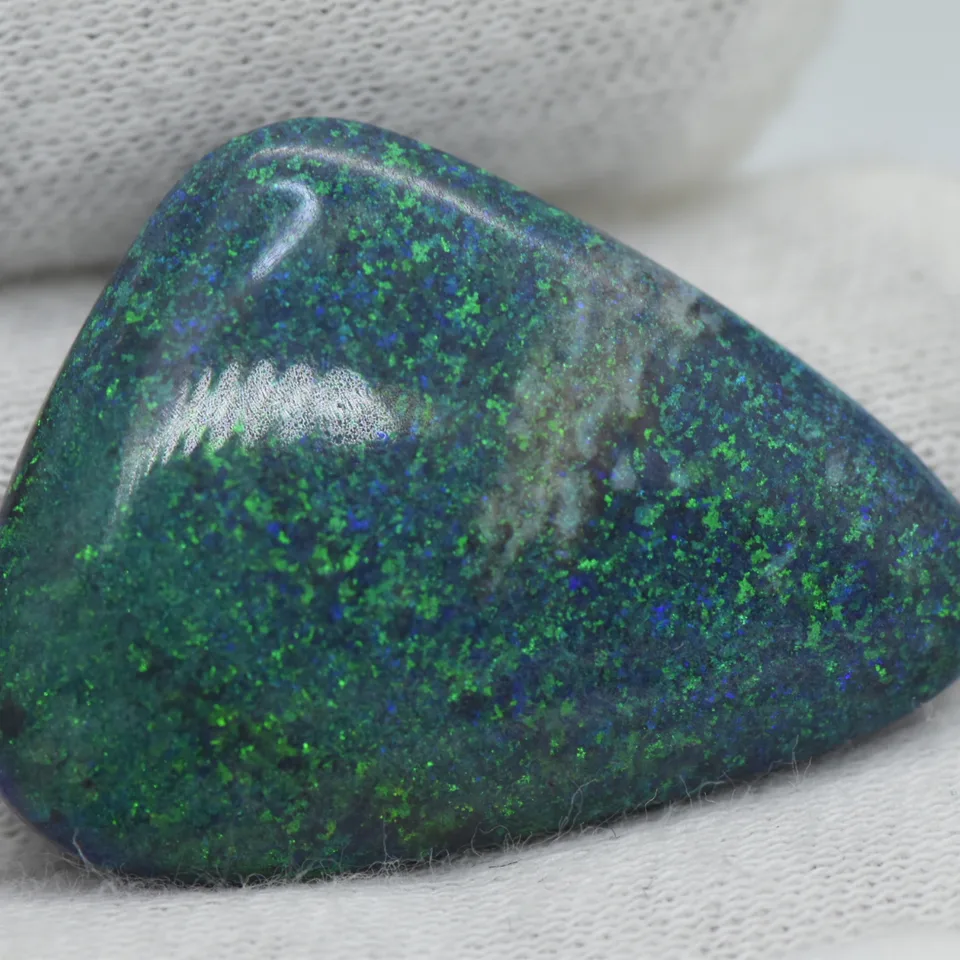 23.8 Carats Andamooka Matrix Opal - 4
