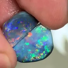 Two Stunning Super Bright Dark Lightning Ridge Rub Opals - 1