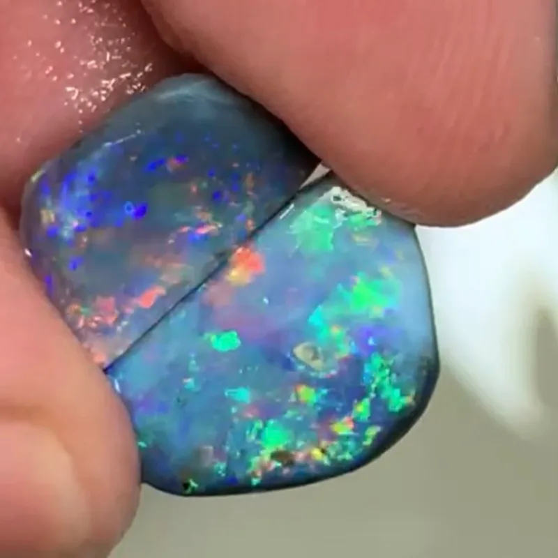 Two Stunning Super Bright Dark Lightning Ridge Rub Opals - 4