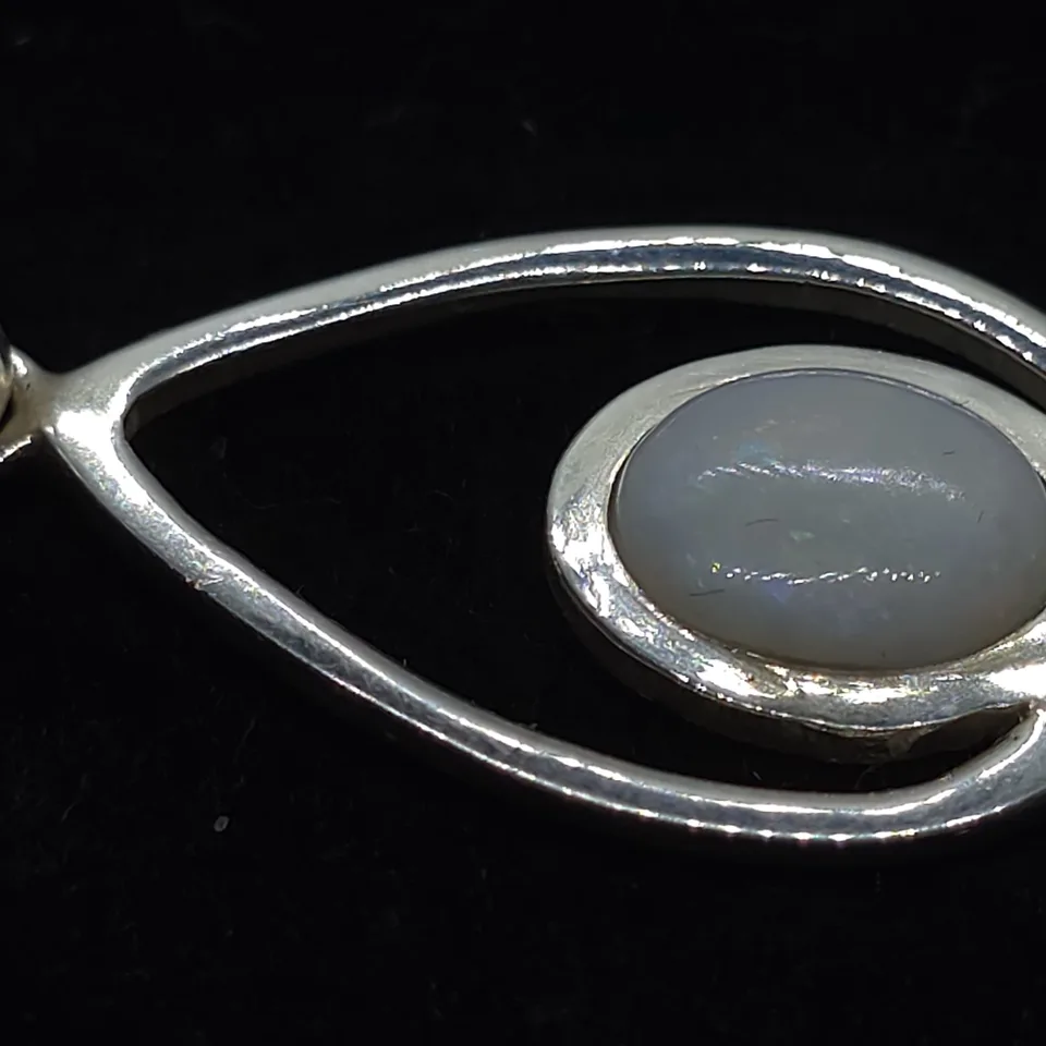 Coober Pedy Opal Pendant  - 3