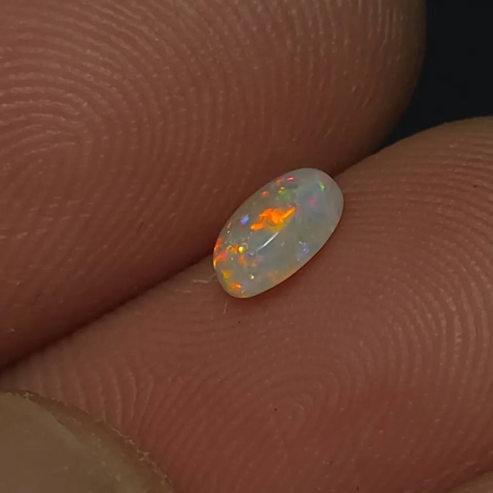 Coober Pedy unset Opal  - 4