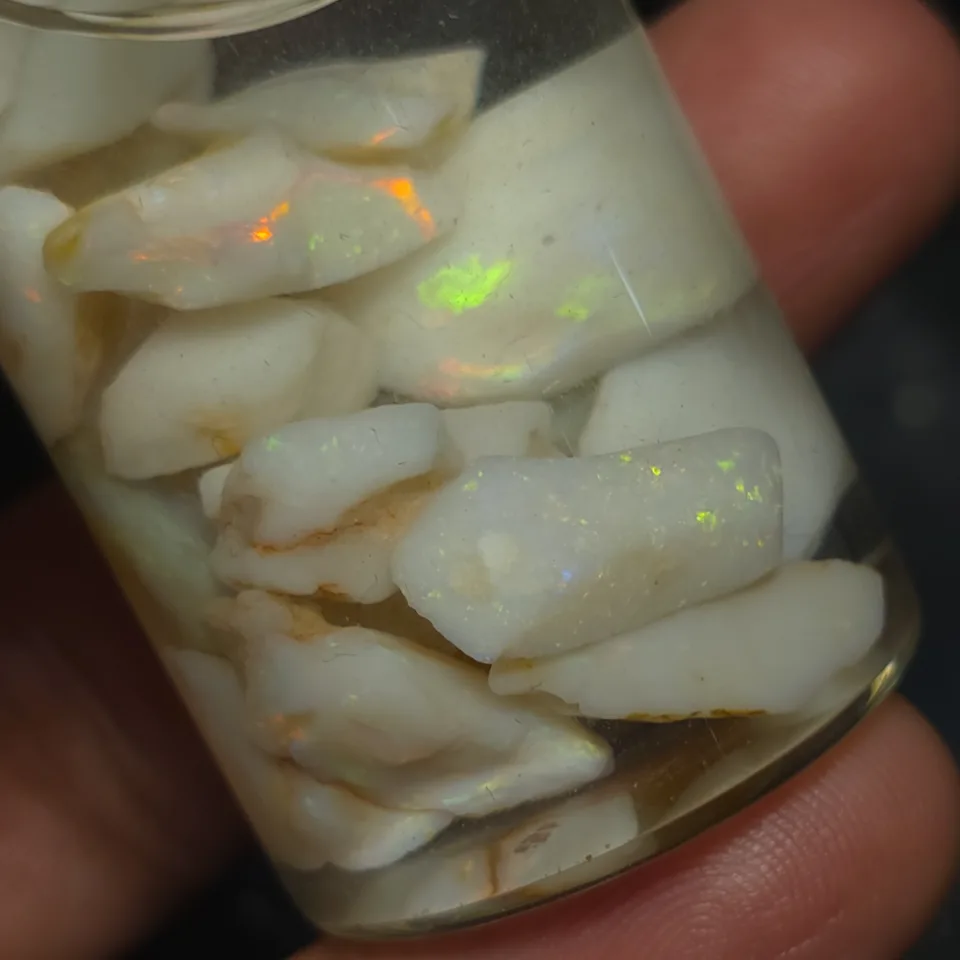 75 Carats Coober Pedy Opal Rough