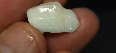 8.5 carats Coober Pedy Opal Rough stone 
