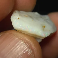 8.5 carats Coober Pedy Opal Rough stone  - 6
