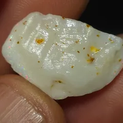 8.5 carats Coober Pedy Opal Rough stone  - 8