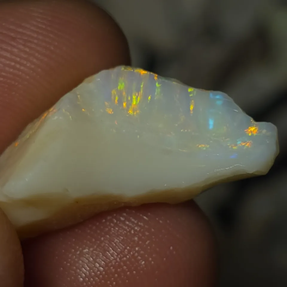 13.6 Carats Coober Pedy Opal Rough - 4