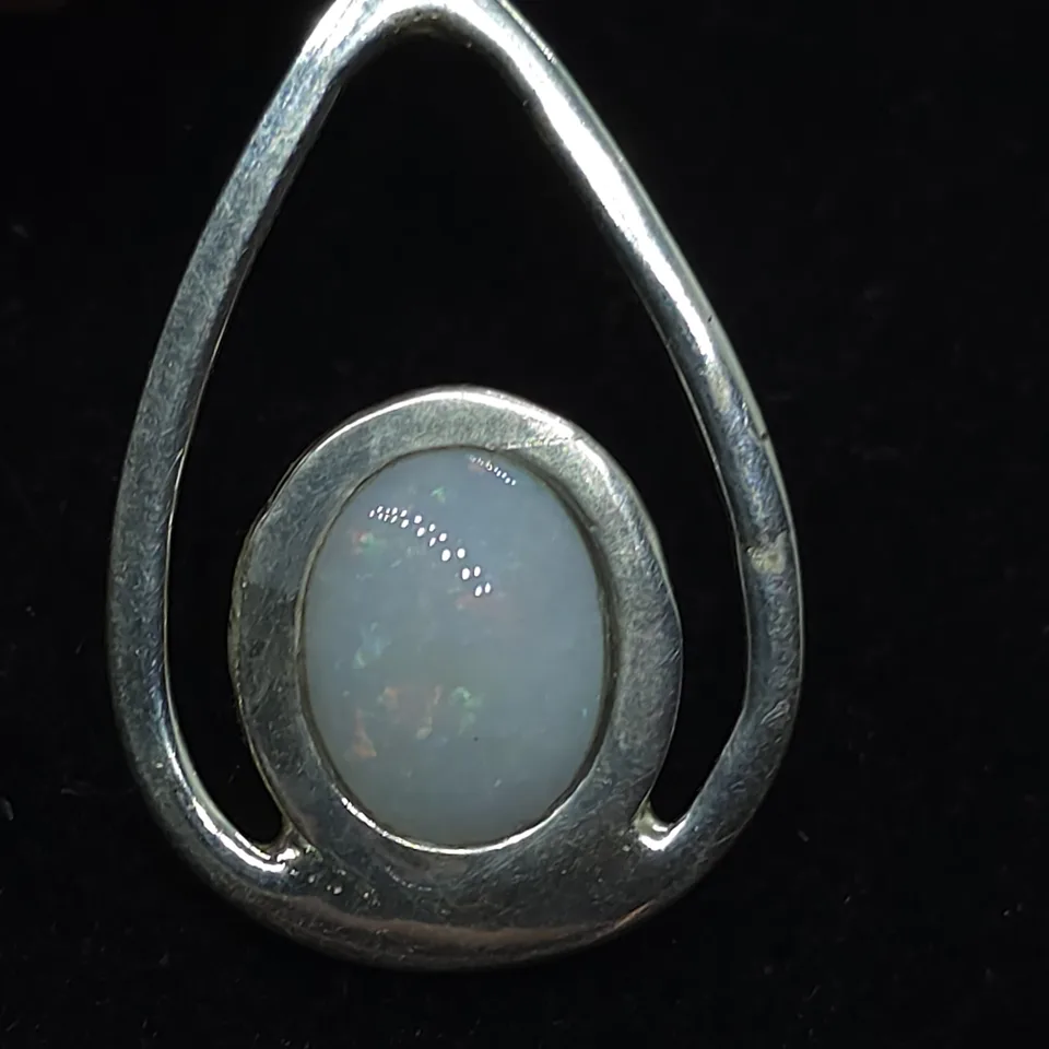 Coober Pedy Opal Pendant