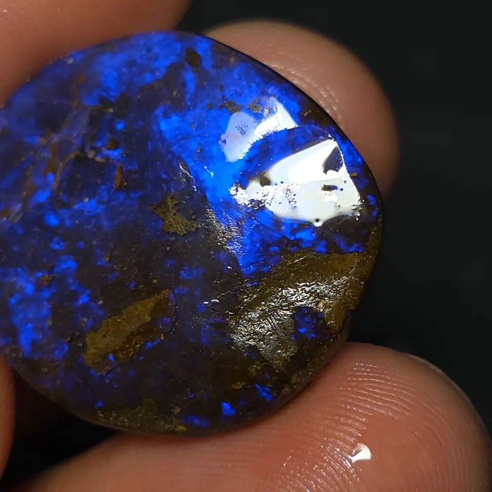 Australian Boulder Opal Rub - 9