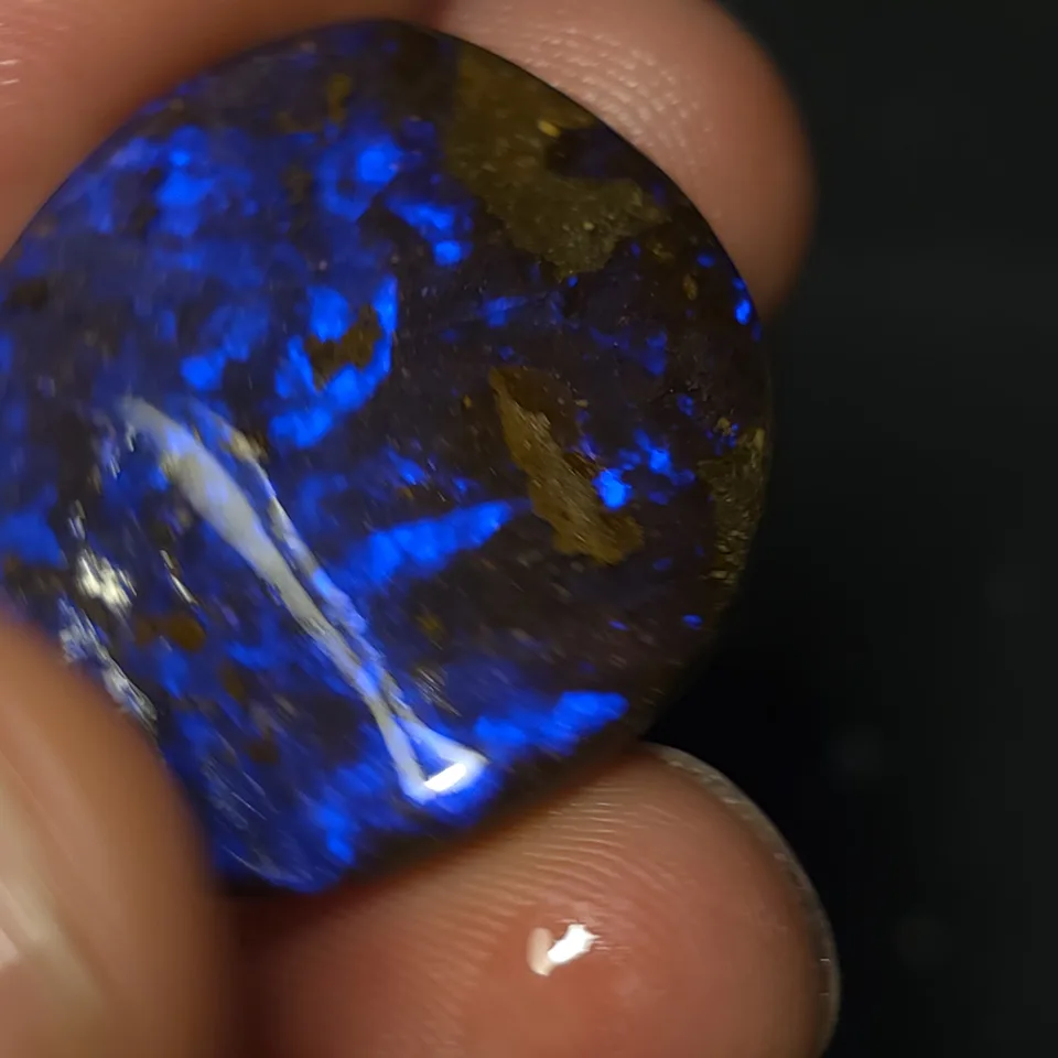 Australian Boulder Opal Rub - 10