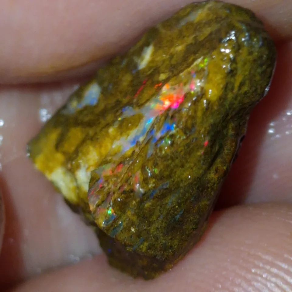 Tops Red multicolour Boulder from Opalton.   - 3