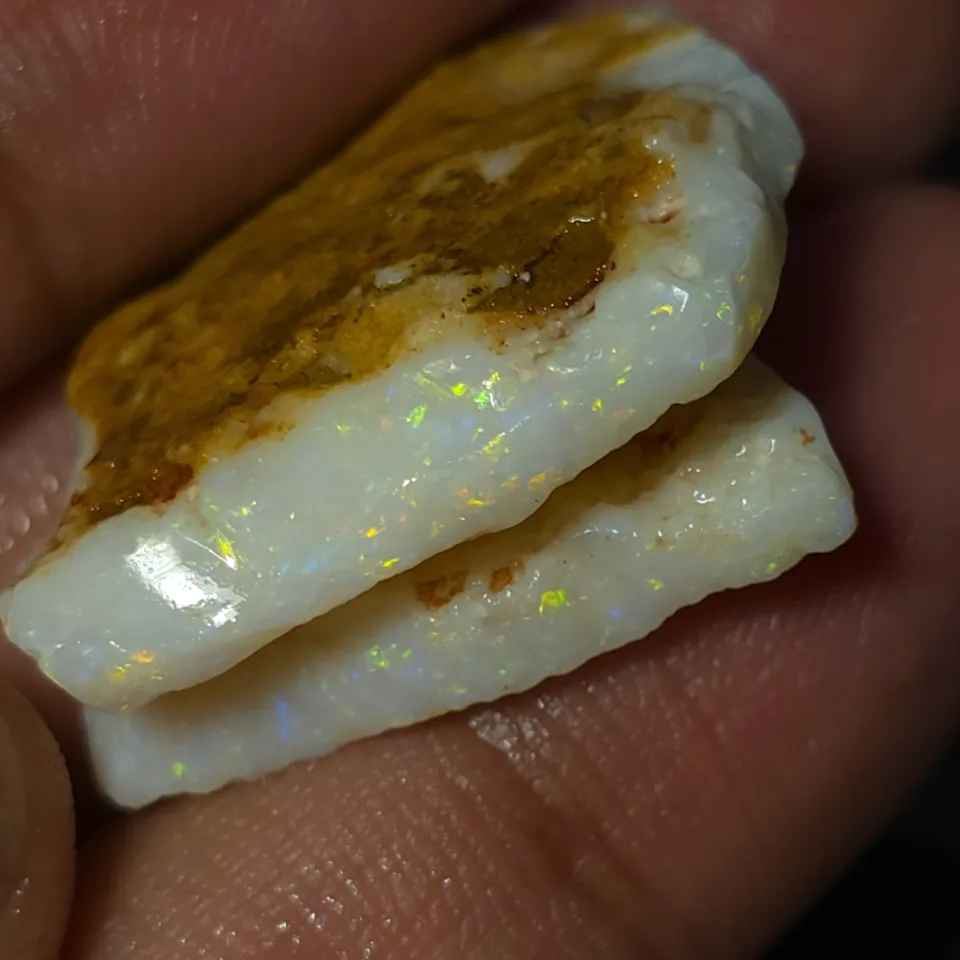 41.8 Carats Coober Pedy Opal Rough 