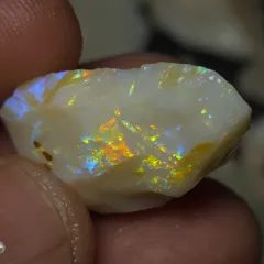 24.5 Carats Coober Pedy Rough Opal - 2