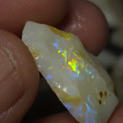 24.5 Carats Coober Pedy Rough Opal - 4