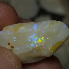 24.5 Carats Coober Pedy Rough Opal - 5
