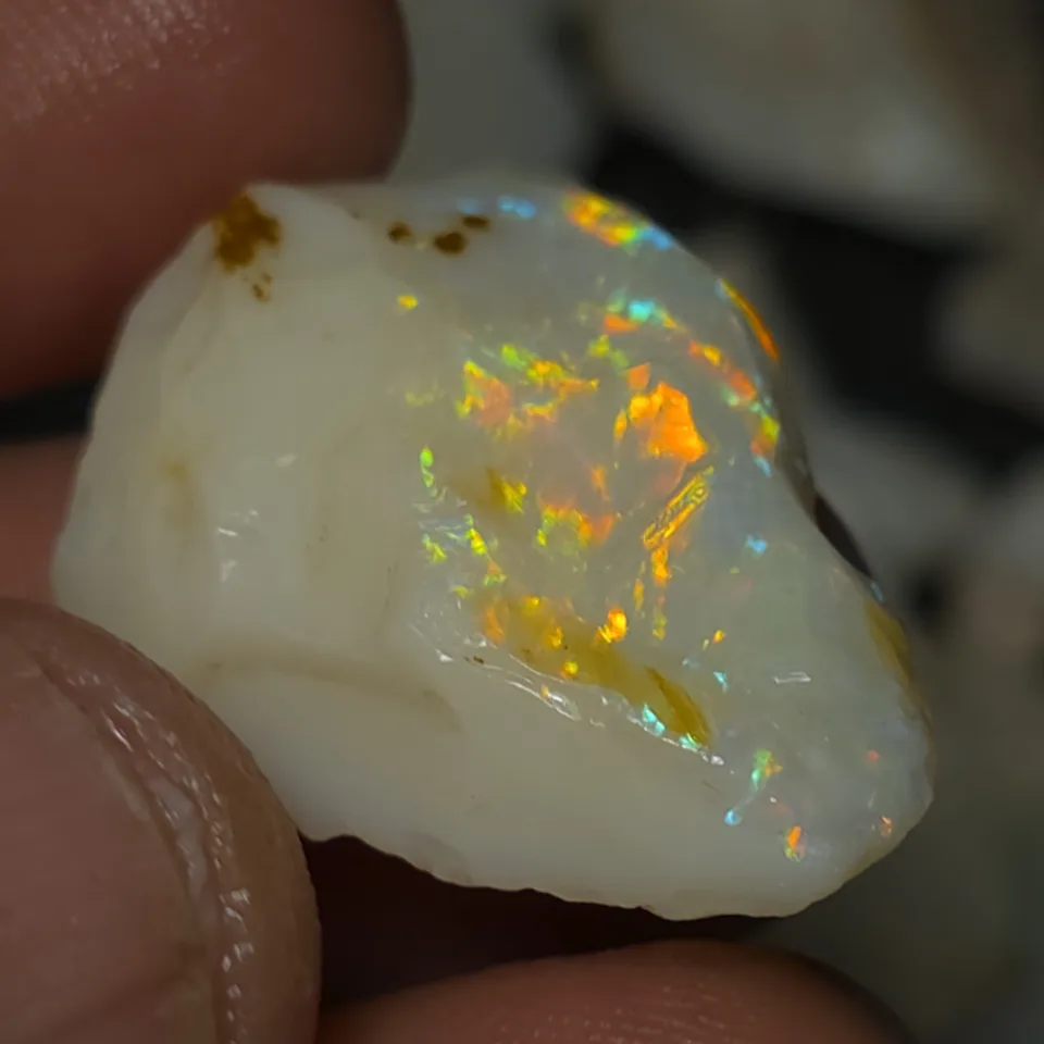 24.5 Carats Coober Pedy Rough Opal - 9