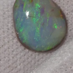 Mintabie Opal Stone.  Small fiery ring stone to set.  - 2